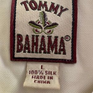 Tommy Bahama Mens L short sleeve shirt